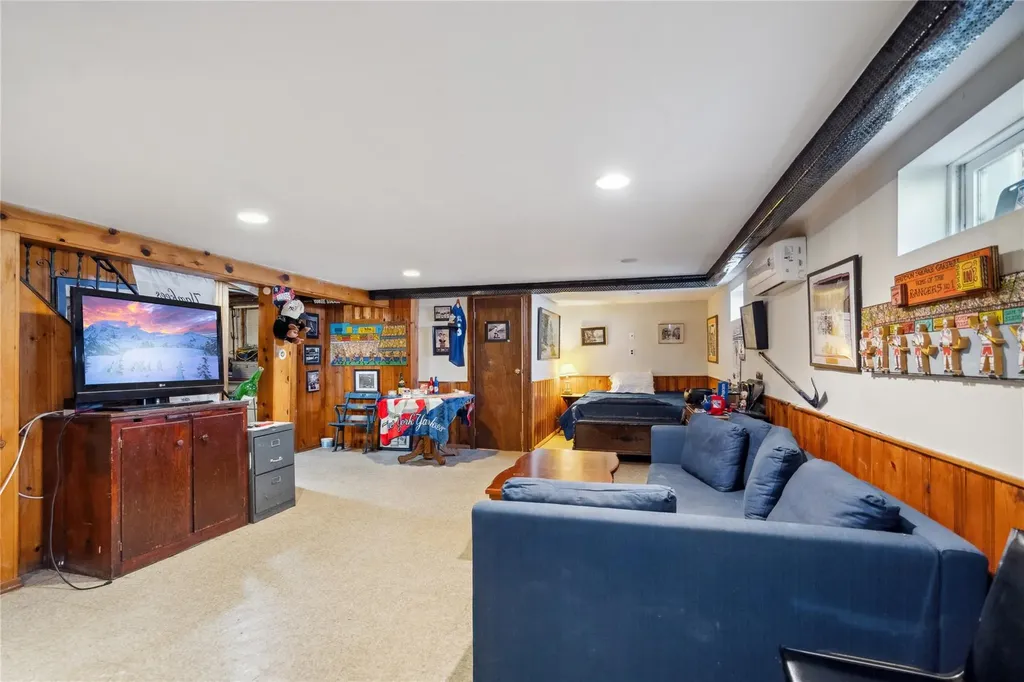 10 Venus Road Syosset NY 11791