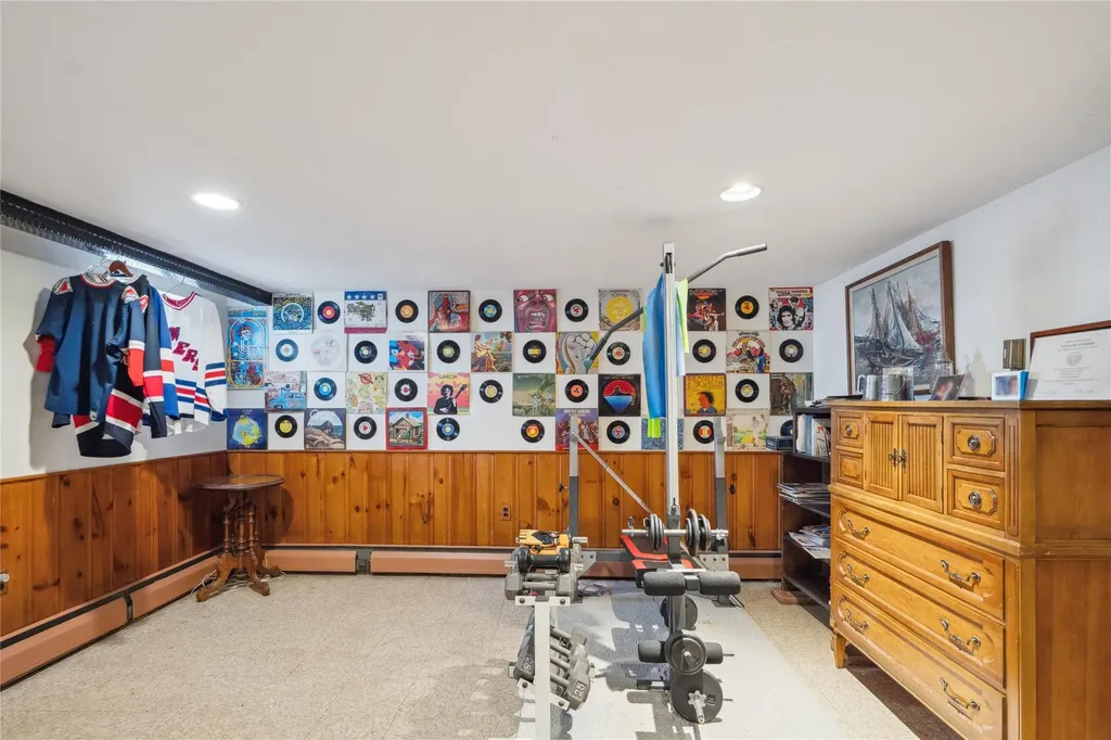 10 Venus Road Syosset NY 11791