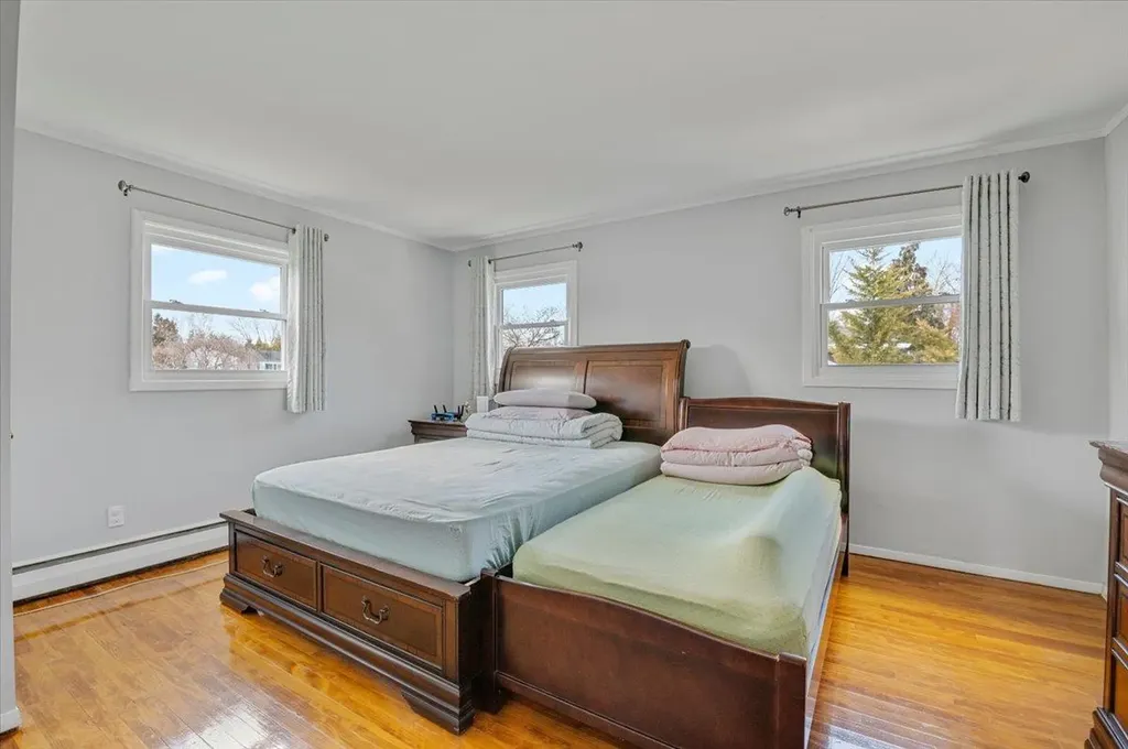 11 Crabapple Lane Commack NY 11725