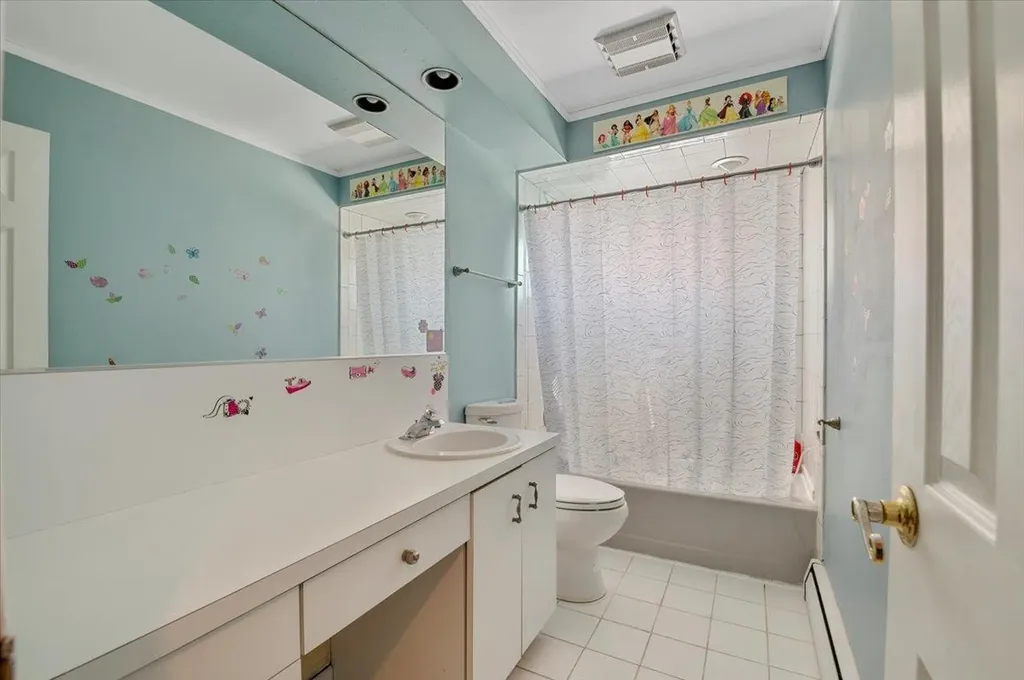 11 Crabapple Lane Commack NY 11725