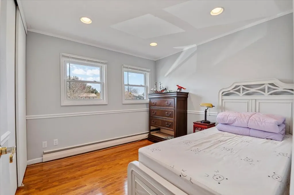 11 Crabapple Lane Commack NY 11725