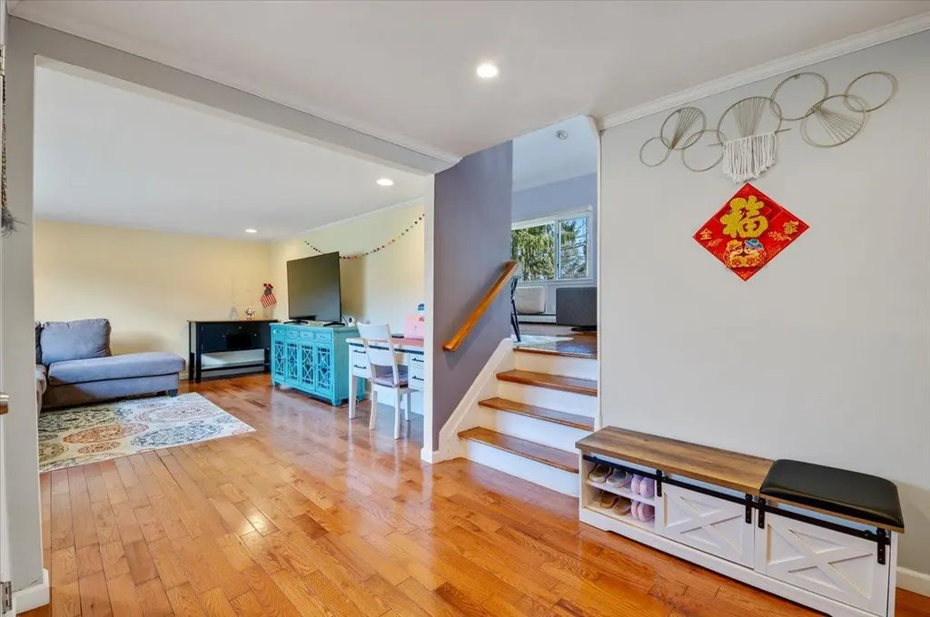 11 Crabapple Lane Commack NY 11725