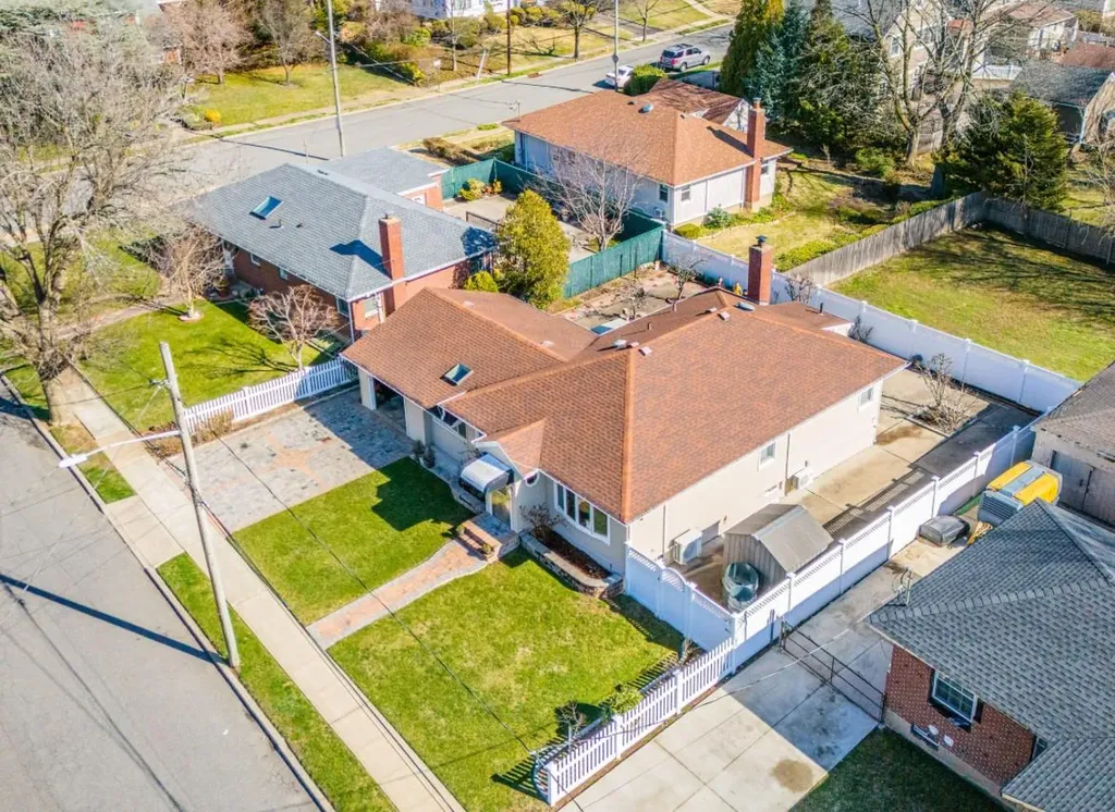 2691 Harrison Avenue Oceanside NY 11572
