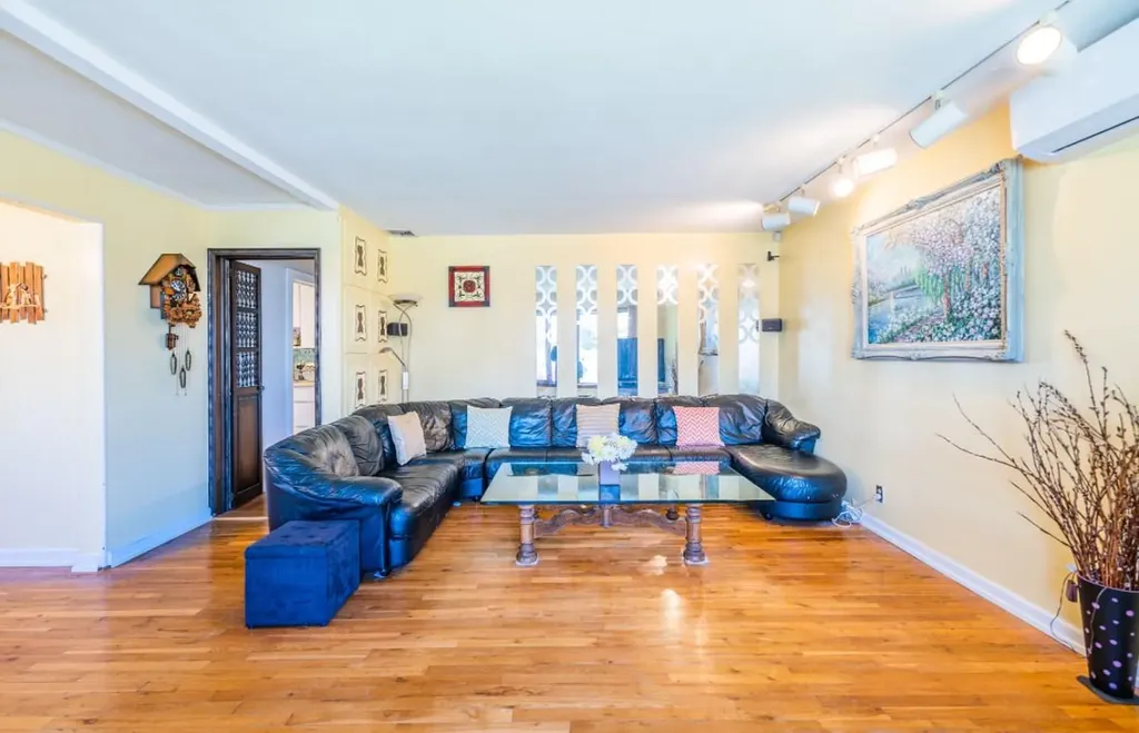 2691 Harrison Avenue Oceanside NY 11572