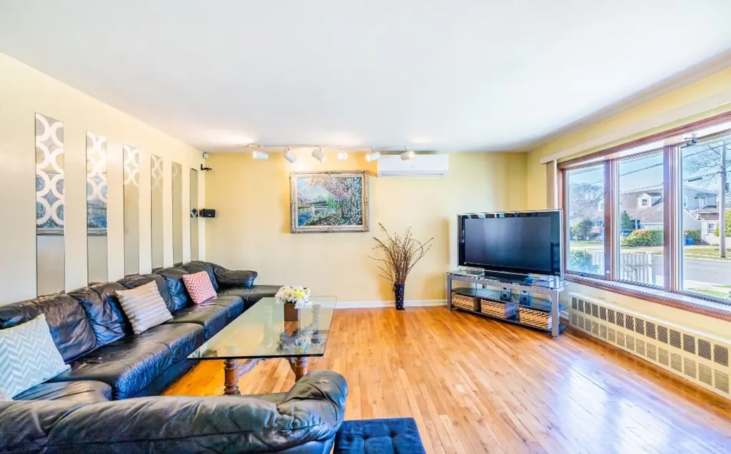 2691 Harrison Avenue Oceanside NY 11572