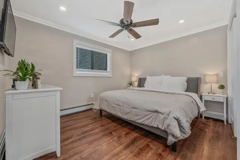 9 Paine Street Lindenhurst NY 11757