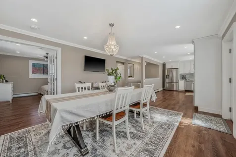 9 Paine Street Lindenhurst NY 11757