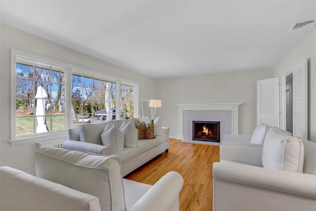 4 Linda Lane Setauket NY 11733