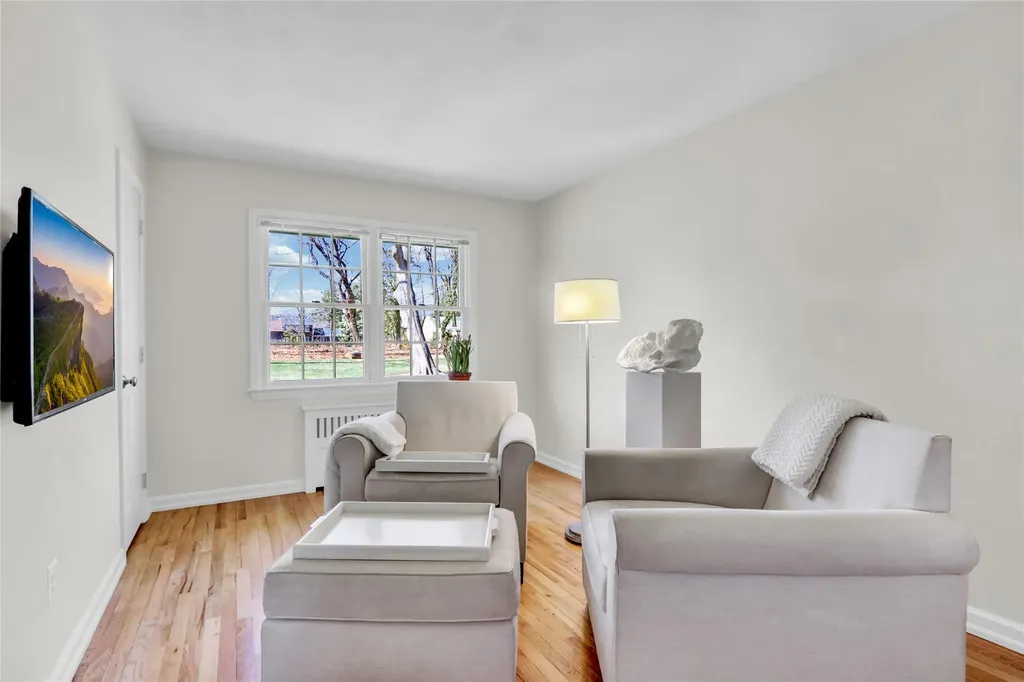 4 Linda Lane Setauket NY 11733