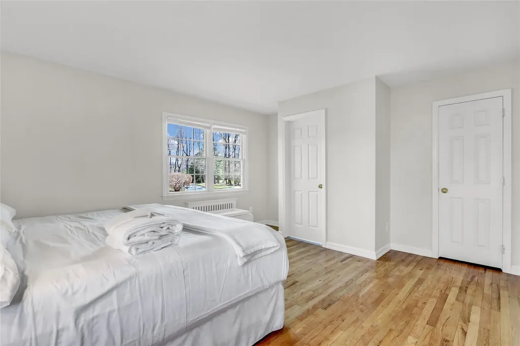4 Linda Lane Setauket NY 11733