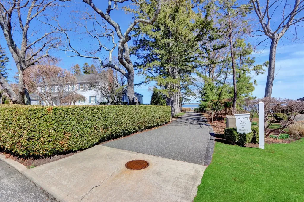 4 Linda Lane Setauket NY 11733