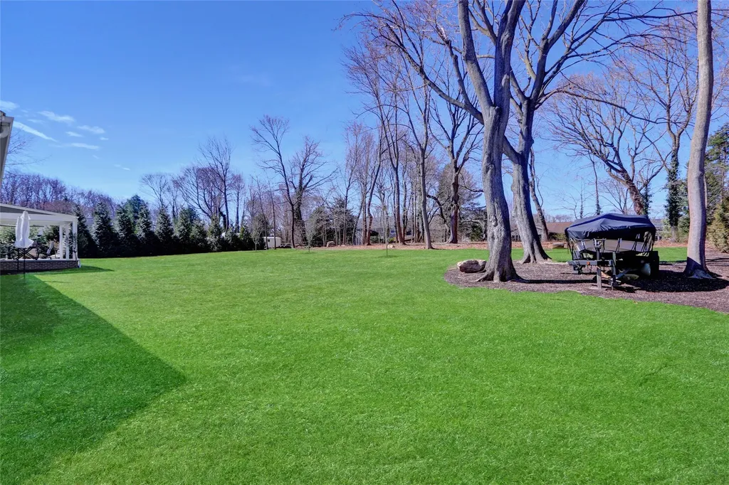 4 Linda Lane Setauket NY 11733
