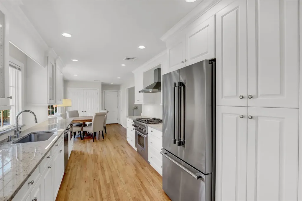 4 Linda Lane Setauket NY 11733