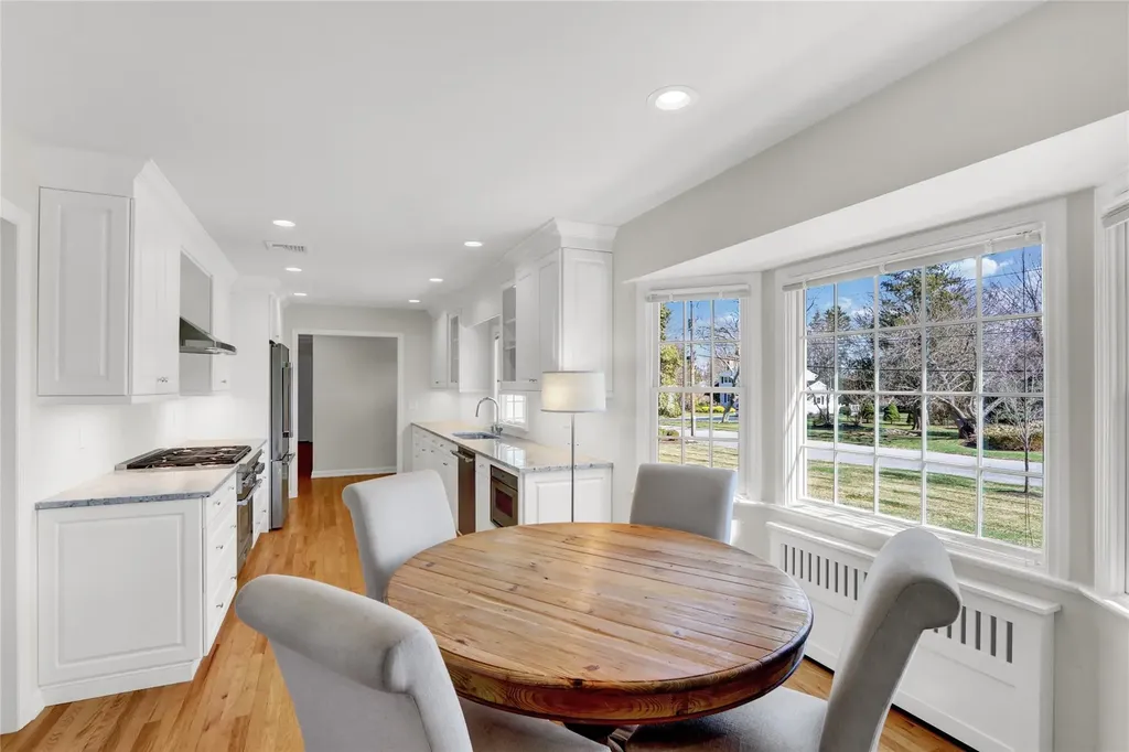 4 Linda Lane Setauket NY 11733