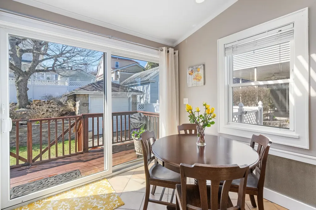 122 Morsemere Avenue Yonkers NY 10703