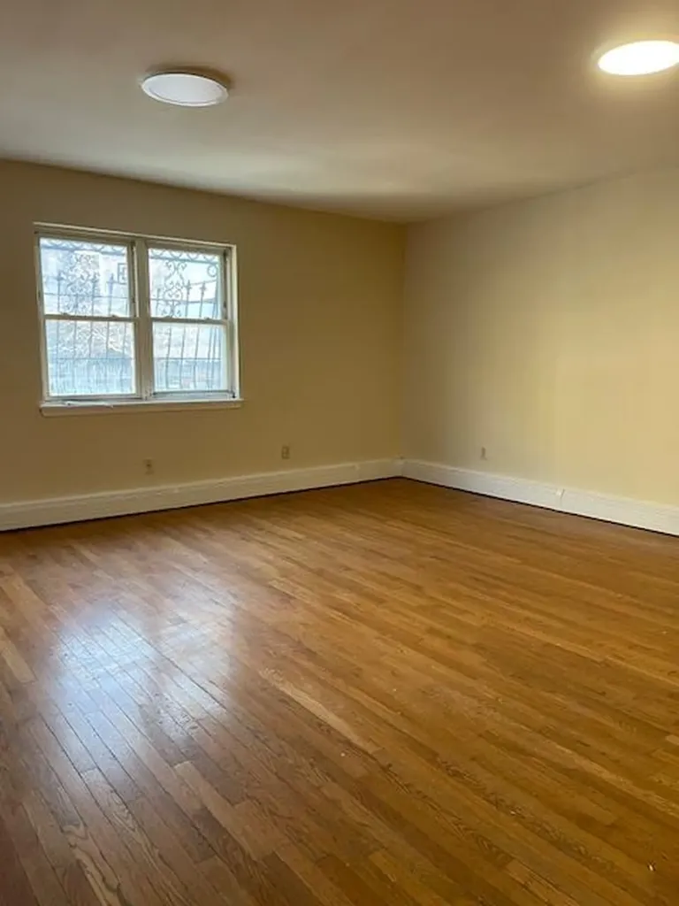 1939 Monterey Avenue Bronx NY 10457