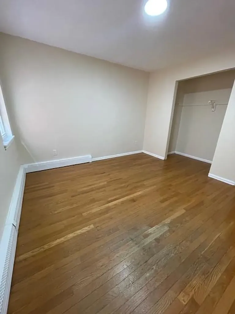 1939 Monterey Avenue Bronx NY 10457