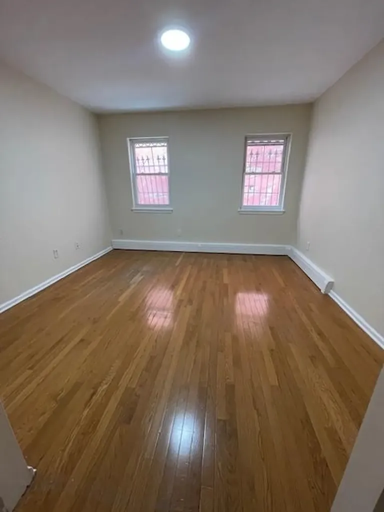 1939 Monterey Avenue Bronx NY 10457