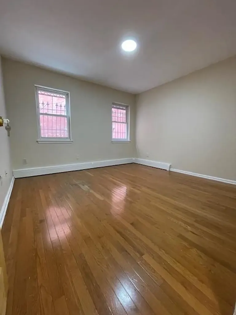 1939 Monterey Avenue Bronx NY 10457