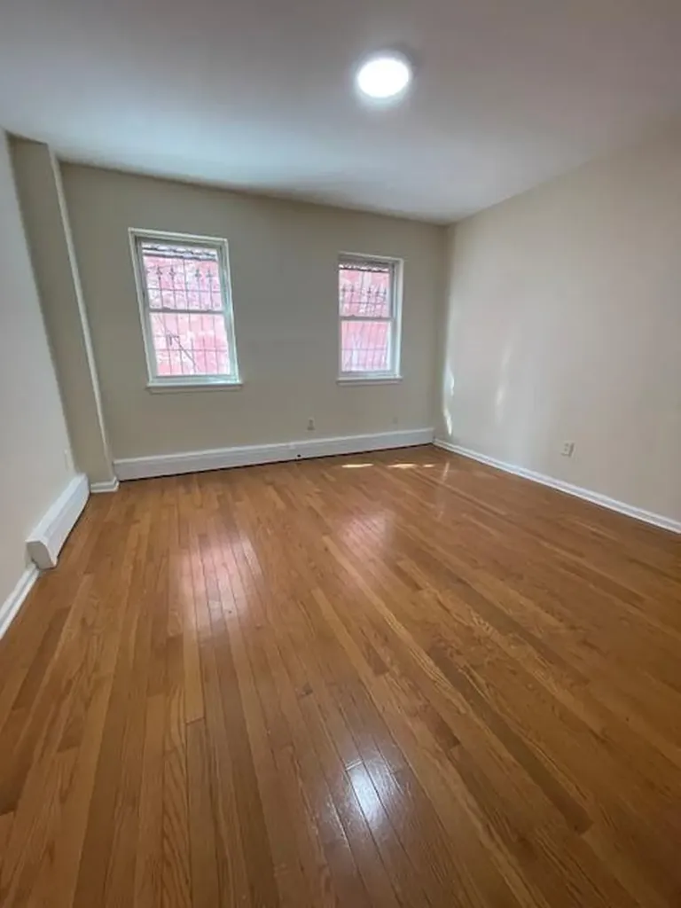 1939 Monterey Avenue Bronx NY 10457