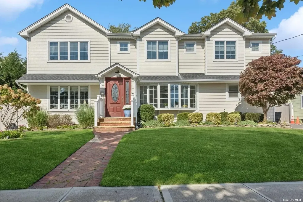 1707 Carroll Avenue Merrick NY 11566