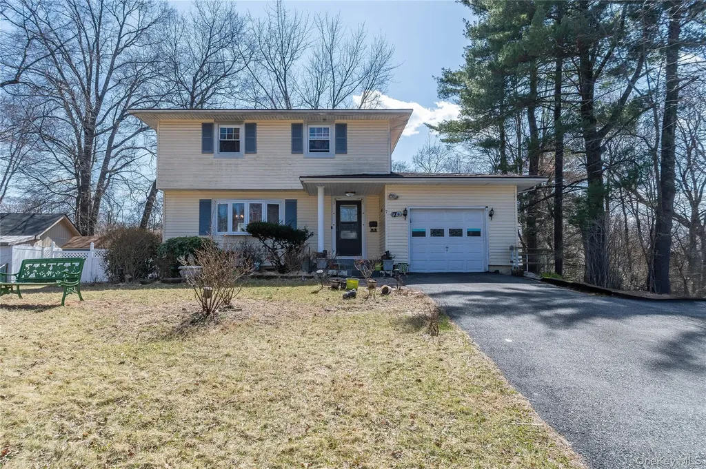 7 Merrick Lane Spring Valley NY 10977