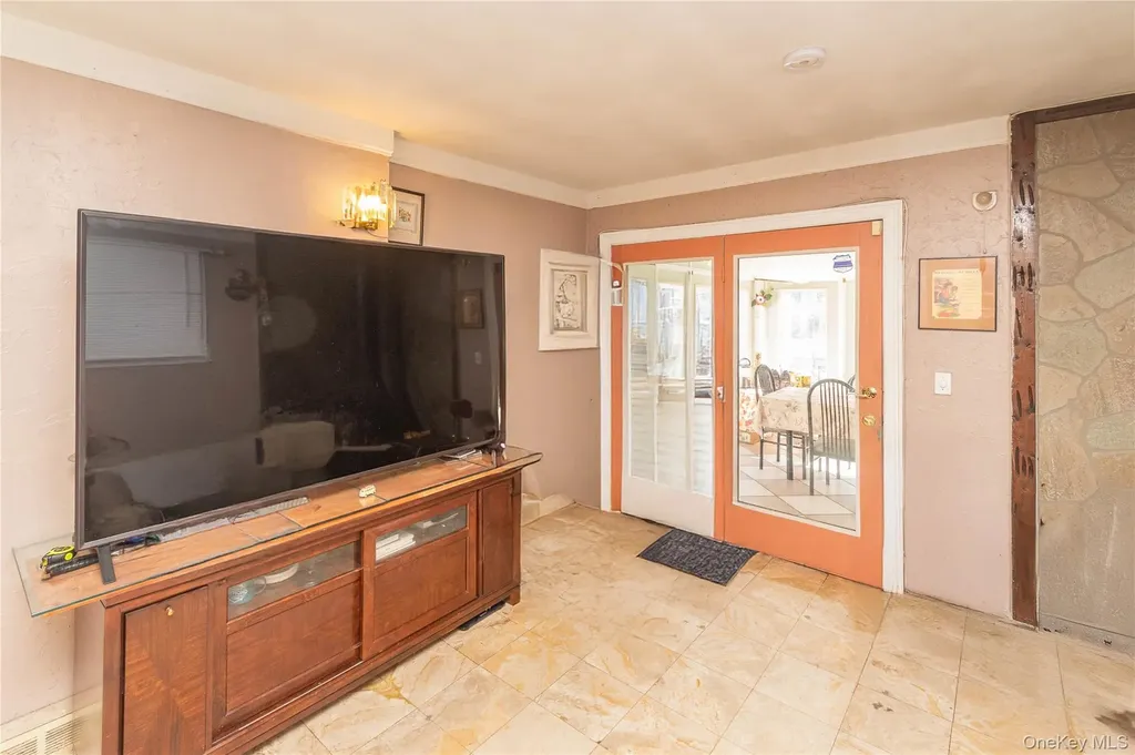 7 Merrick Lane Spring Valley NY 10977