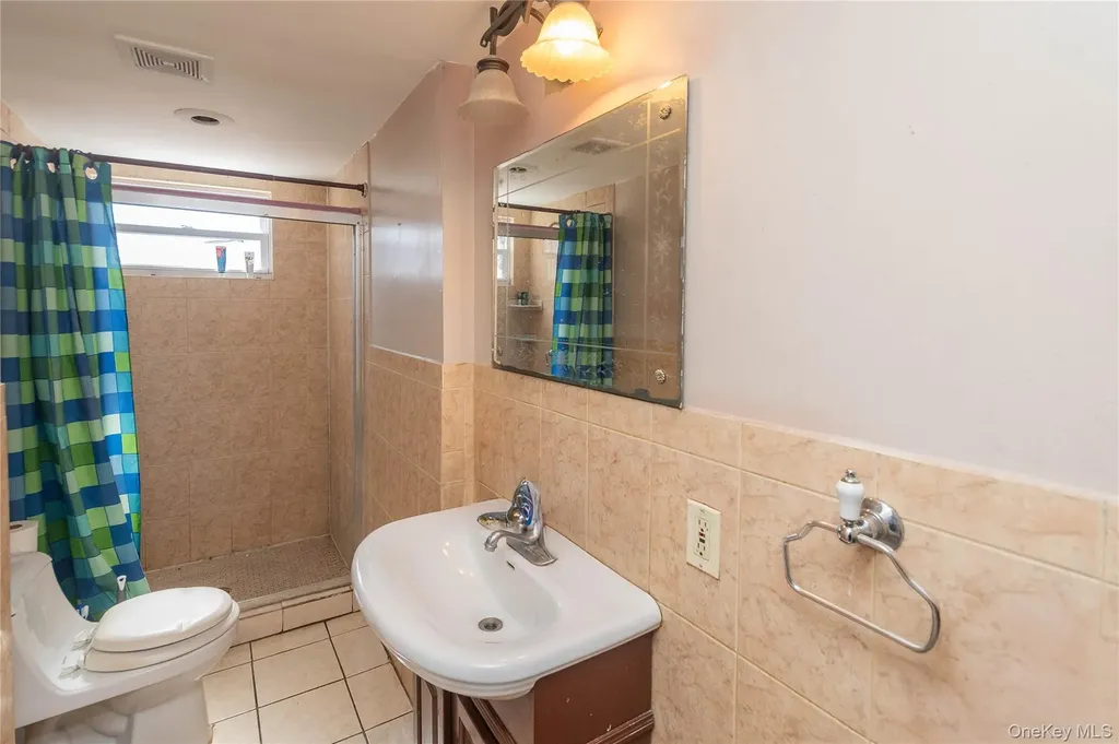 7 Merrick Lane Spring Valley NY 10977