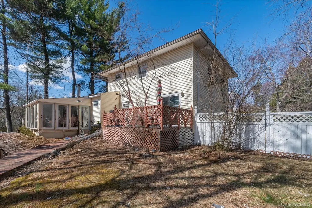7 Merrick Lane Spring Valley NY 10977