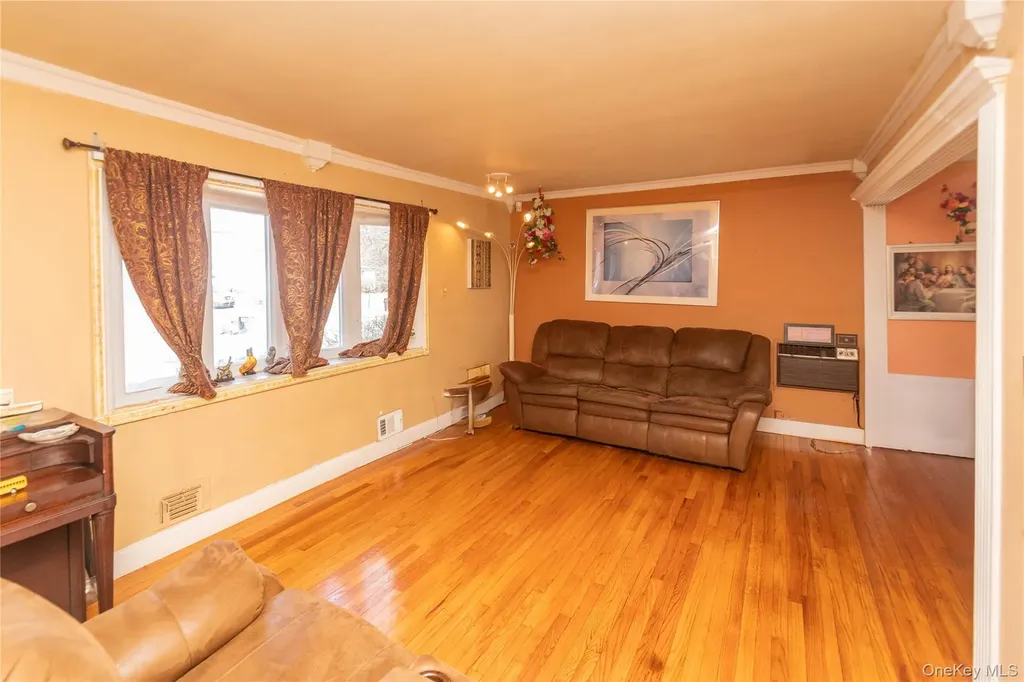 7 Merrick Lane Spring Valley NY 10977