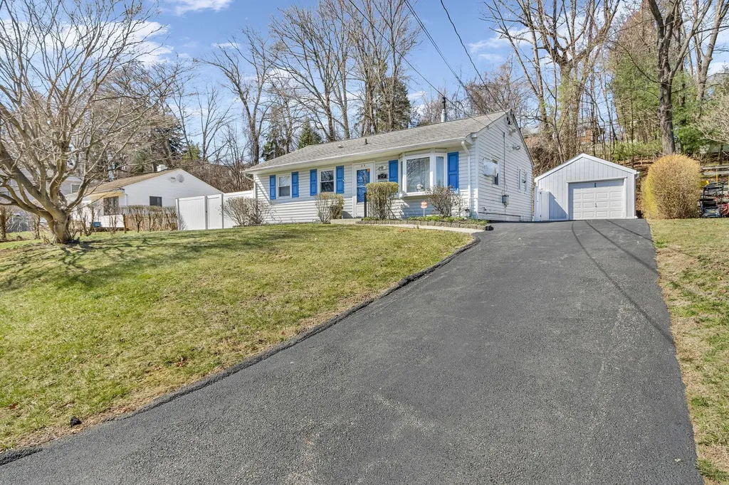 29 N Lexow Avenue Nanuet NY 10954