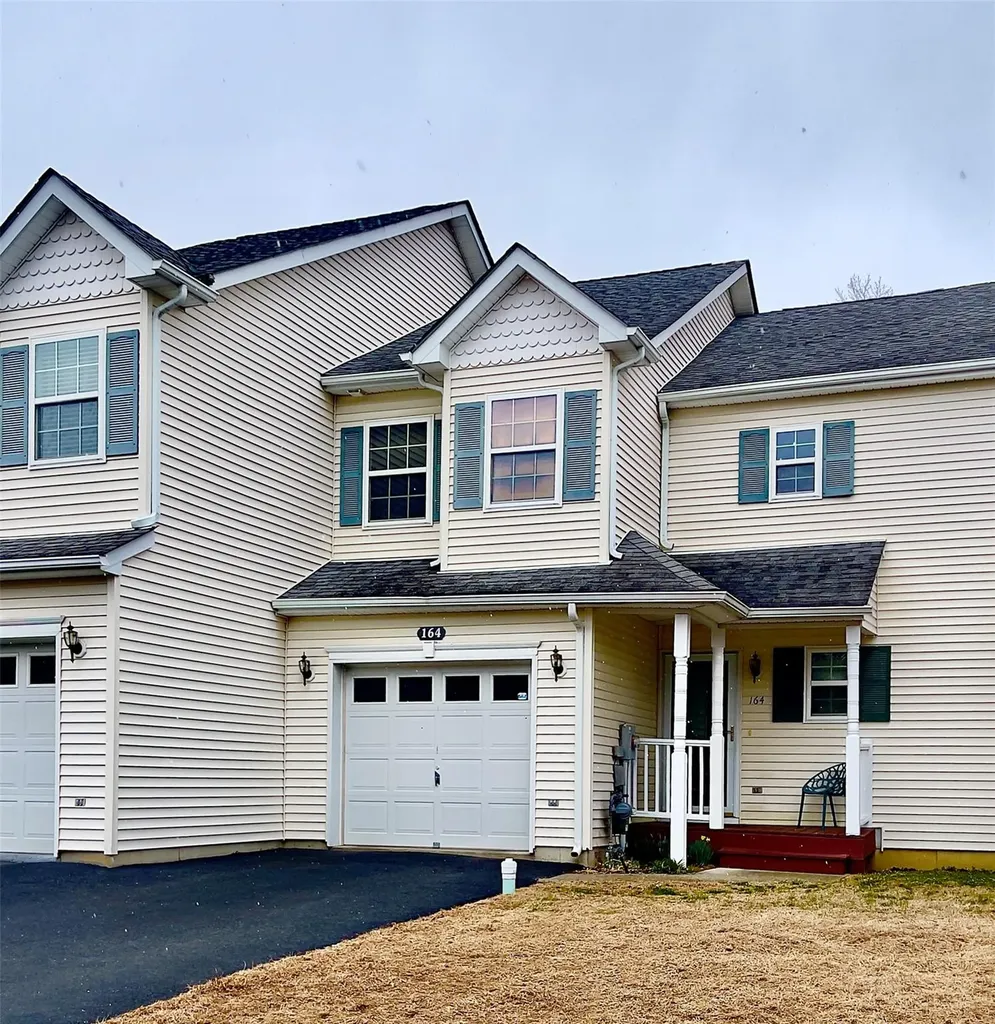 164 Pinebrook Drive Hyde Park NY 12538