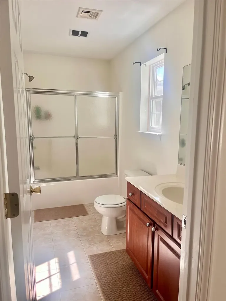 164 Pinebrook Drive Hyde Park NY 12538