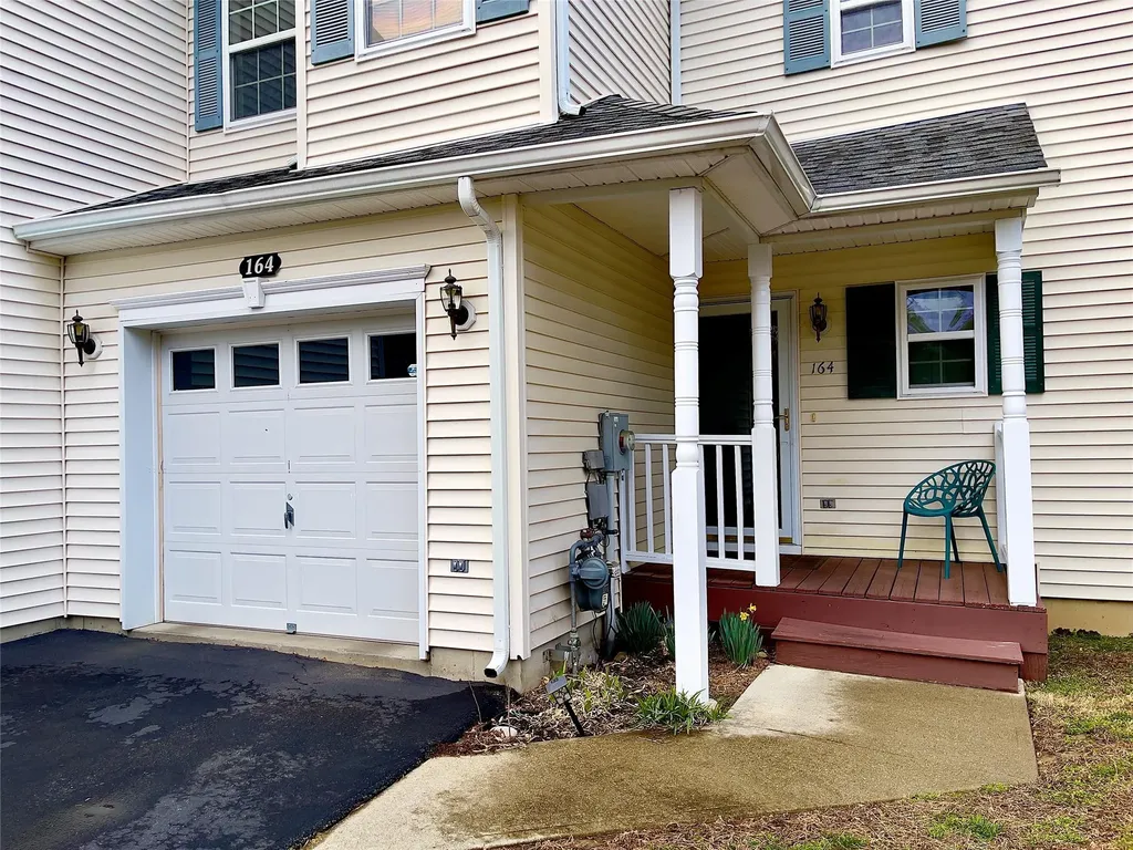 164 Pinebrook Drive Hyde Park NY 12538