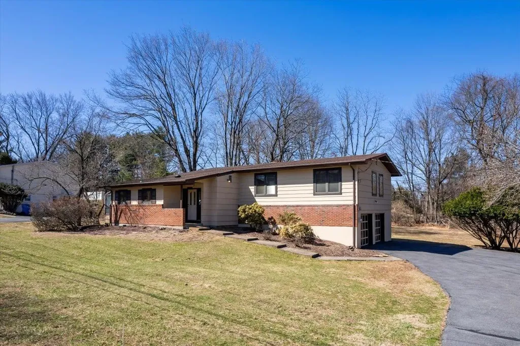 13 Barrie Drive Spring Valley NY 10977
