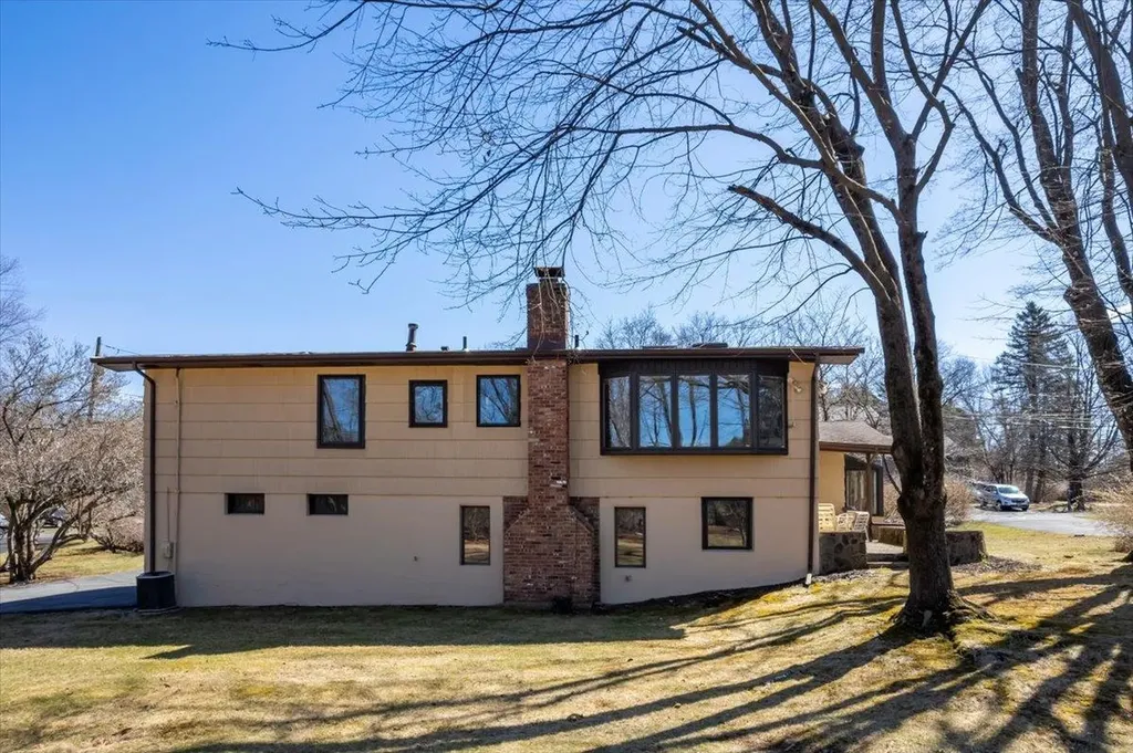 13 Barrie Drive Spring Valley NY 10977