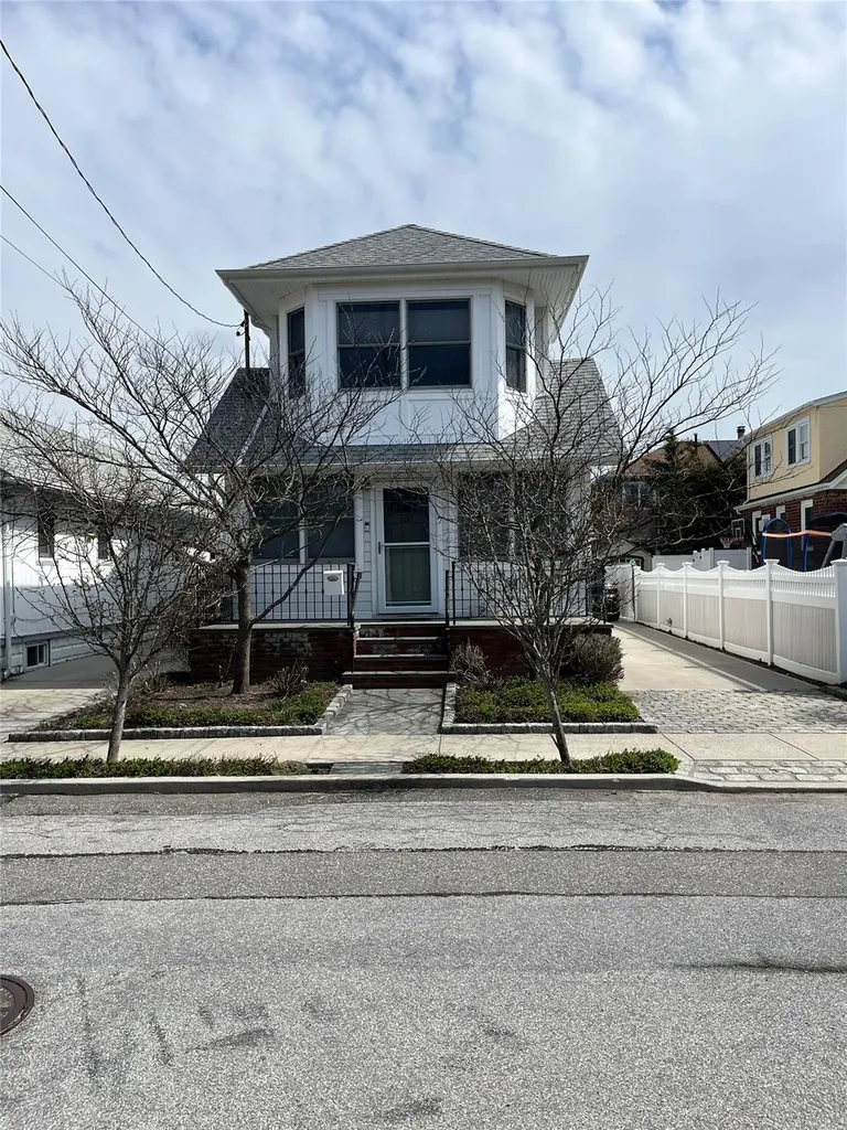 110 Coronado Street Atlantic Beach NY 11509