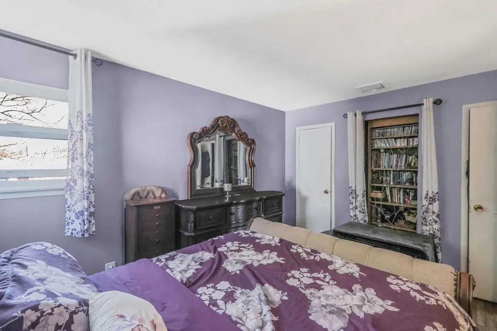 5 Eisenhower Road Centereach NY 11720