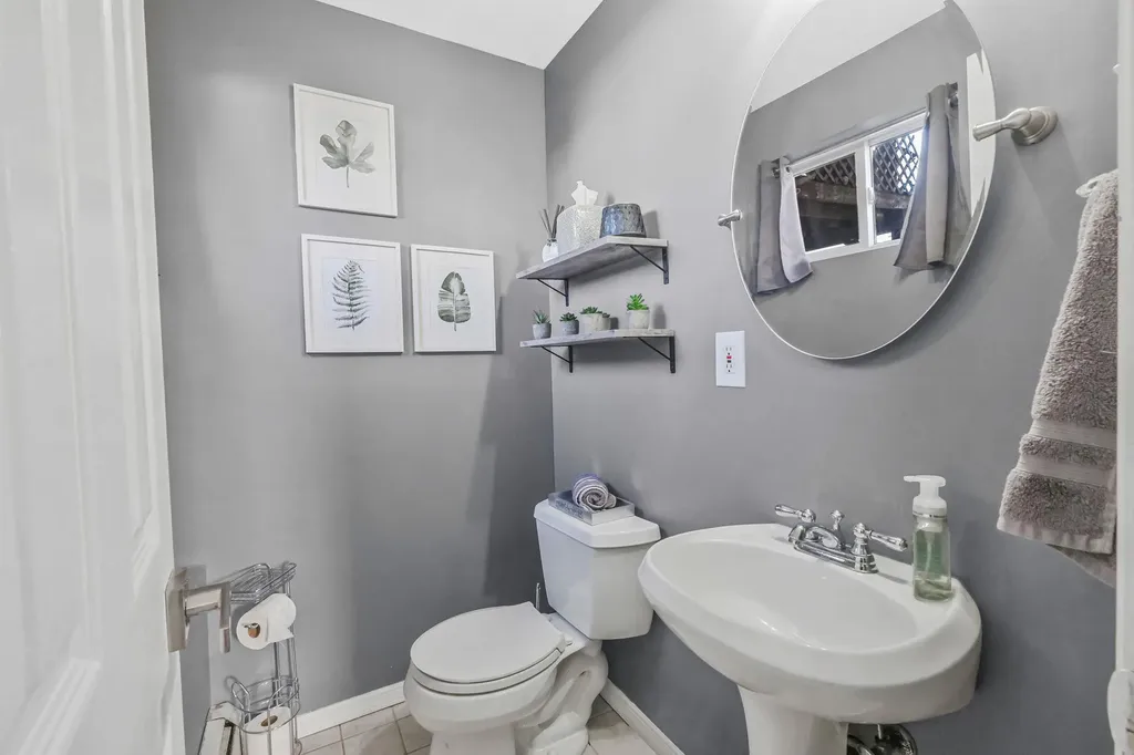 5 Eisenhower Road Centereach NY 11720