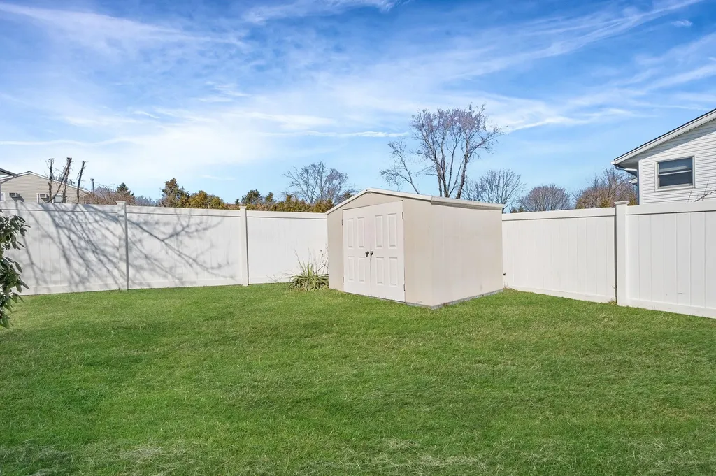 5 Eisenhower Road Centereach NY 11720