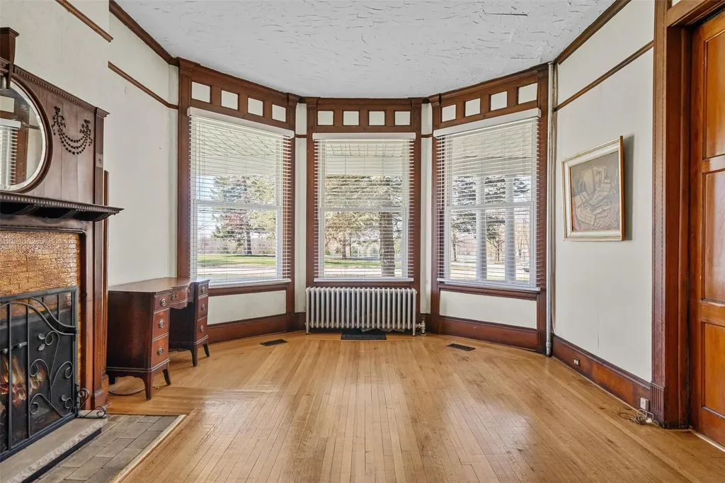 43 Oakland Avenue Warwick NY 10990