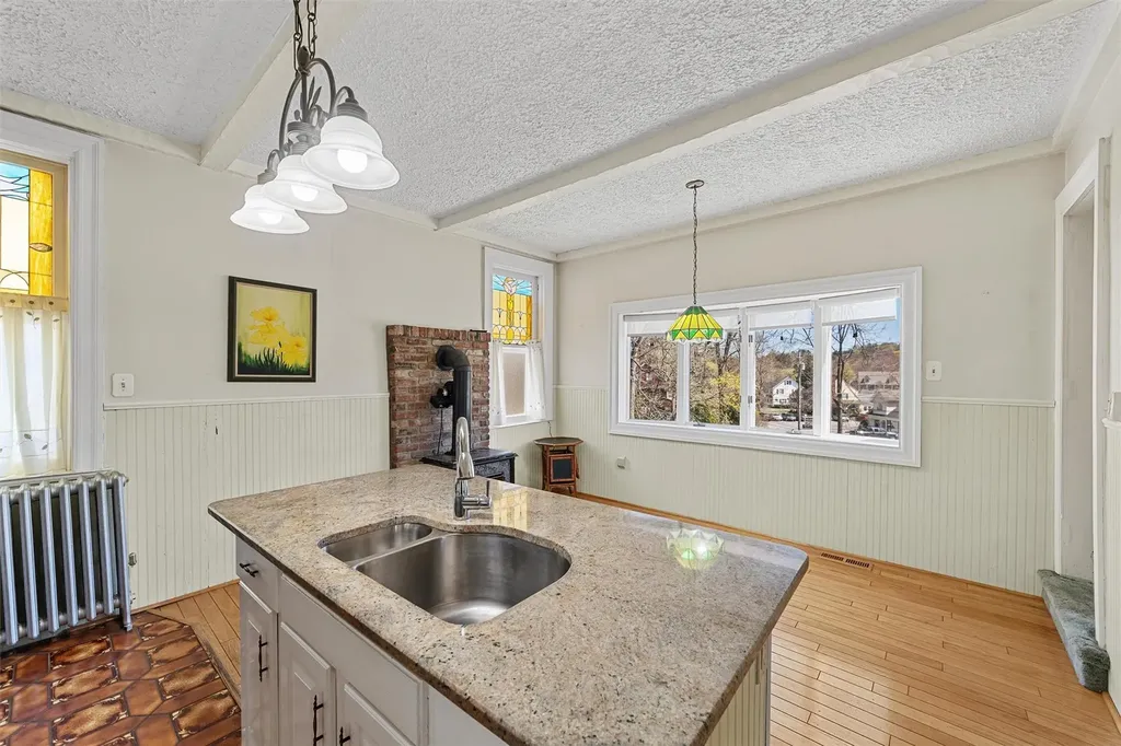 43 Oakland Avenue Warwick NY 10990