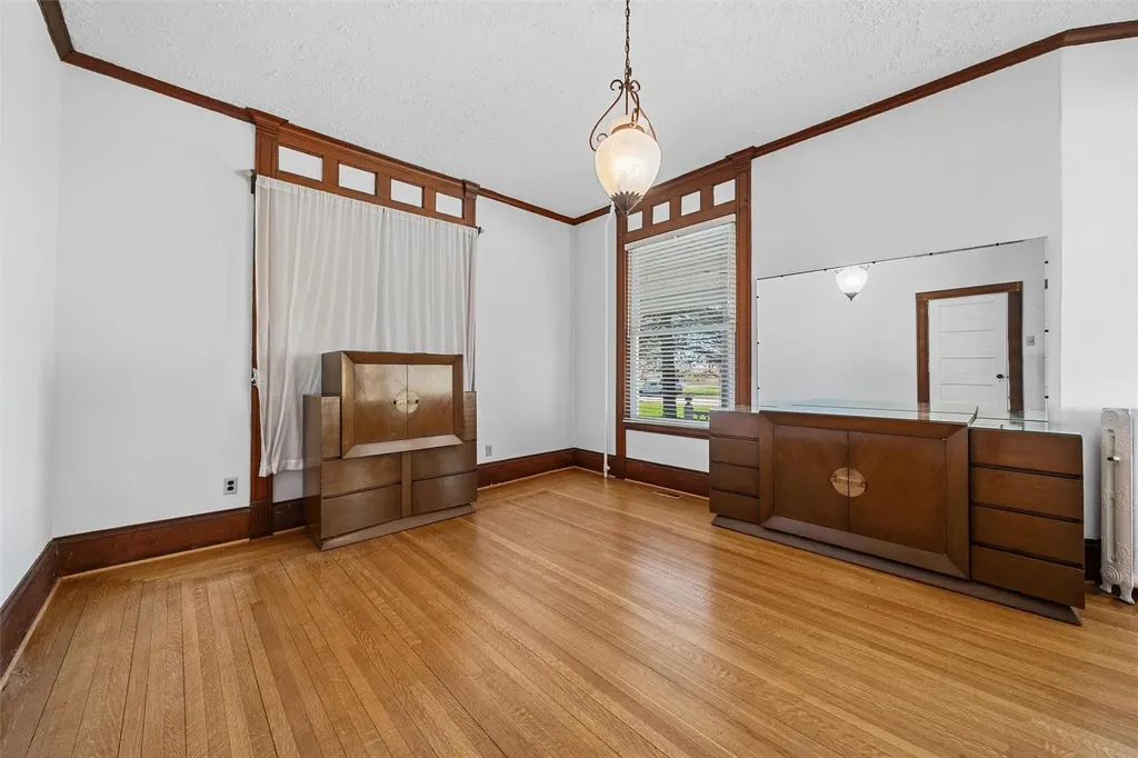 43 Oakland Avenue Warwick NY 10990