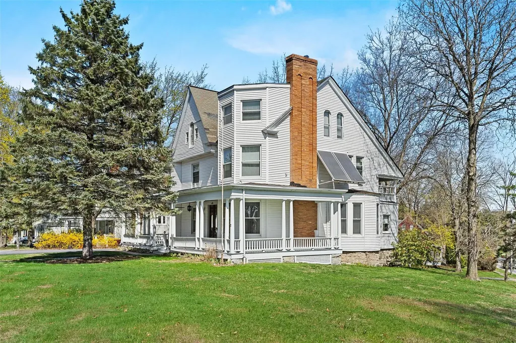 43 Oakland Avenue Warwick NY 10990