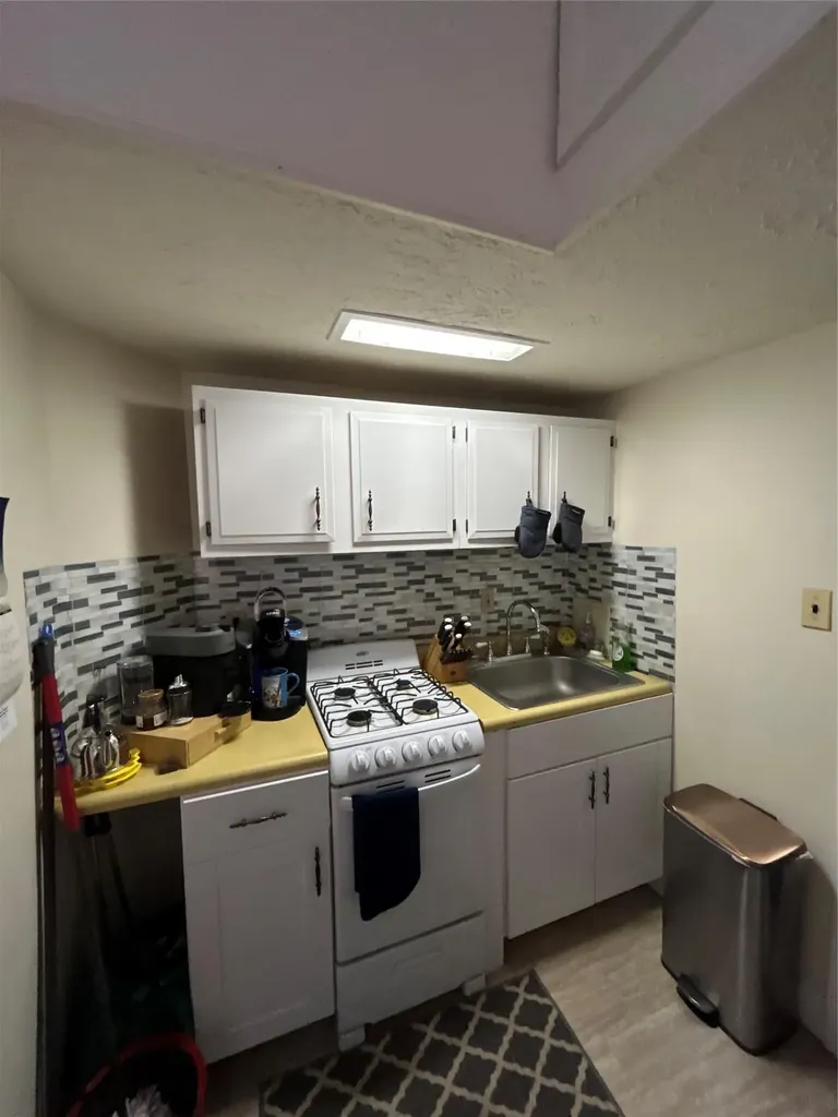 43 Oakland Avenue Warwick NY 10990