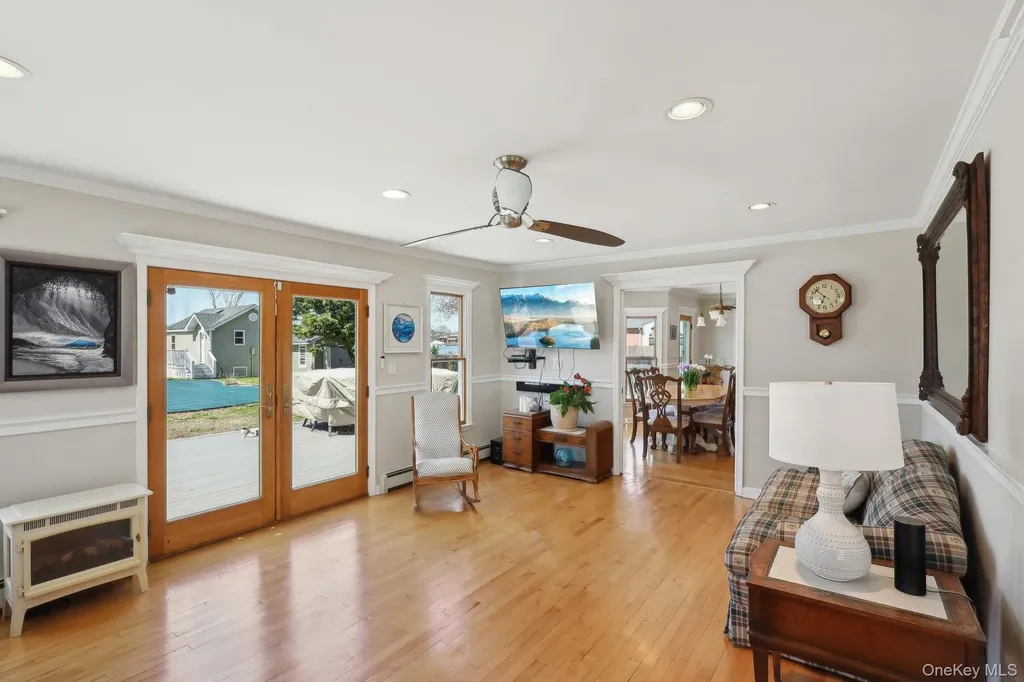 230 W Islip Road West Islip NY 11795