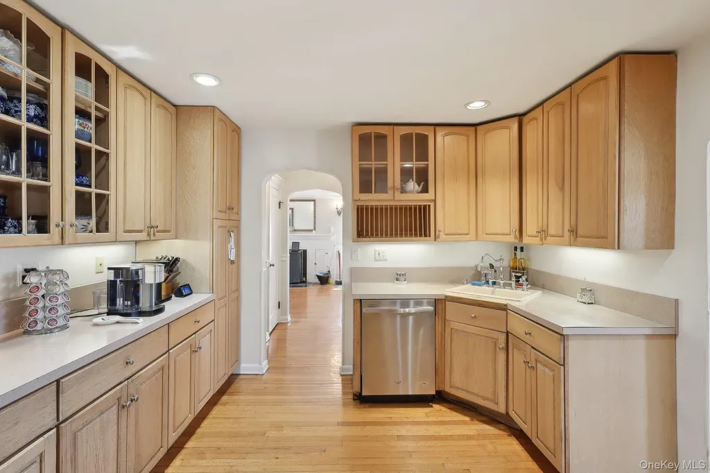 230 W Islip Road West Islip NY 11795