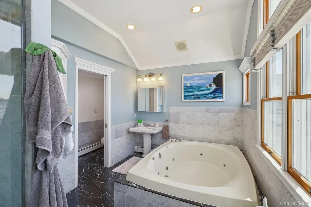 230 W Islip Road West Islip NY 11795