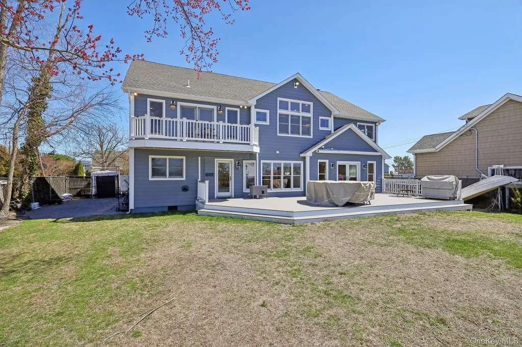 230 W Islip Road West Islip NY 11795