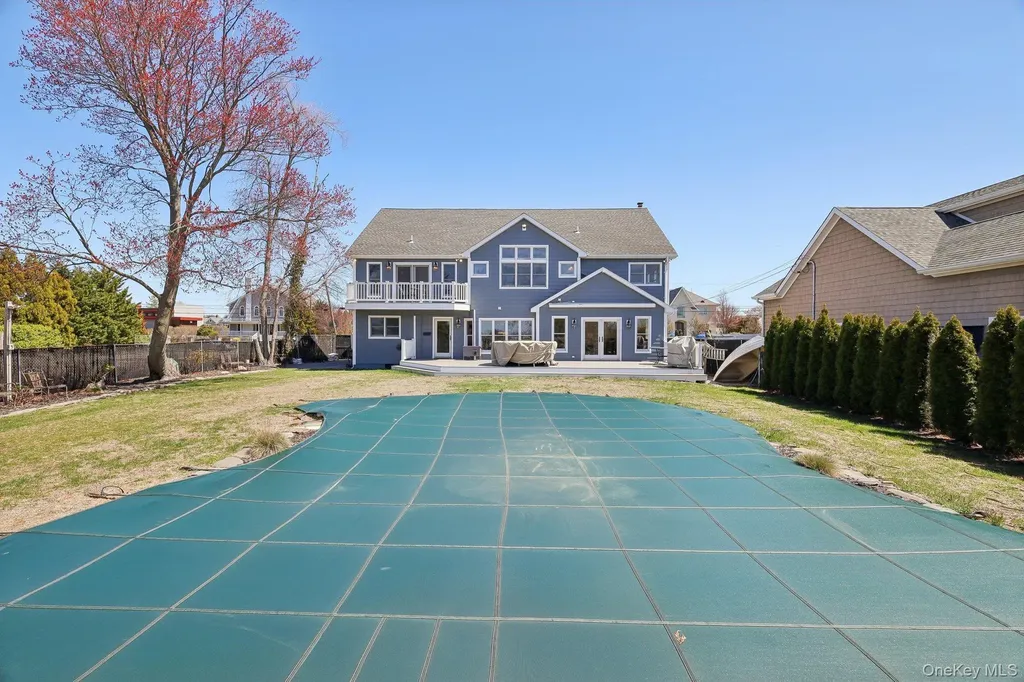 230 W Islip Road West Islip NY 11795